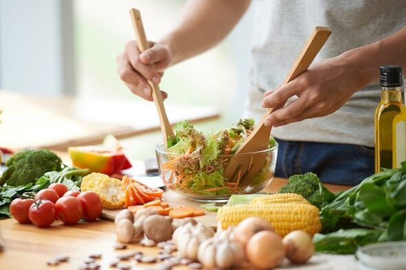 cocinar ensalada de verduras para la prostatitis