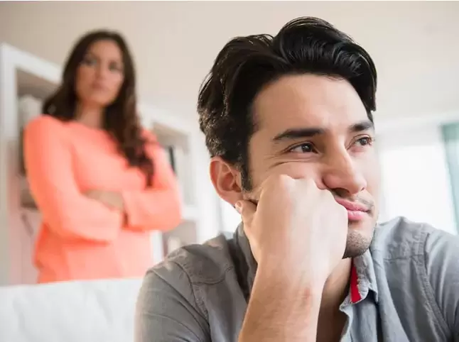 Los síntomas de la prostatitis provocan una disminución de la libido en los hombres.